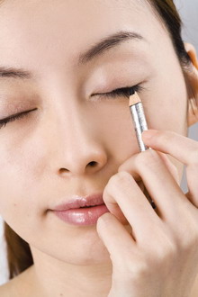 6小步 简单缔造完美眼线