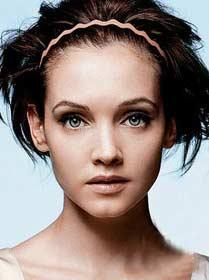 “变发”魔术 纯真优雅的娃娃头