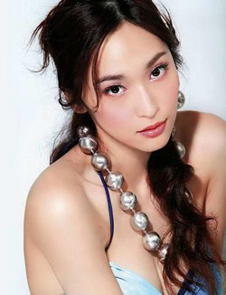 初秋推荐 风靡4大自然发型