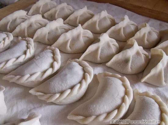 ʷ����ȫ�Ľ��Ӱ������ڵ����ط�С���ɣ�